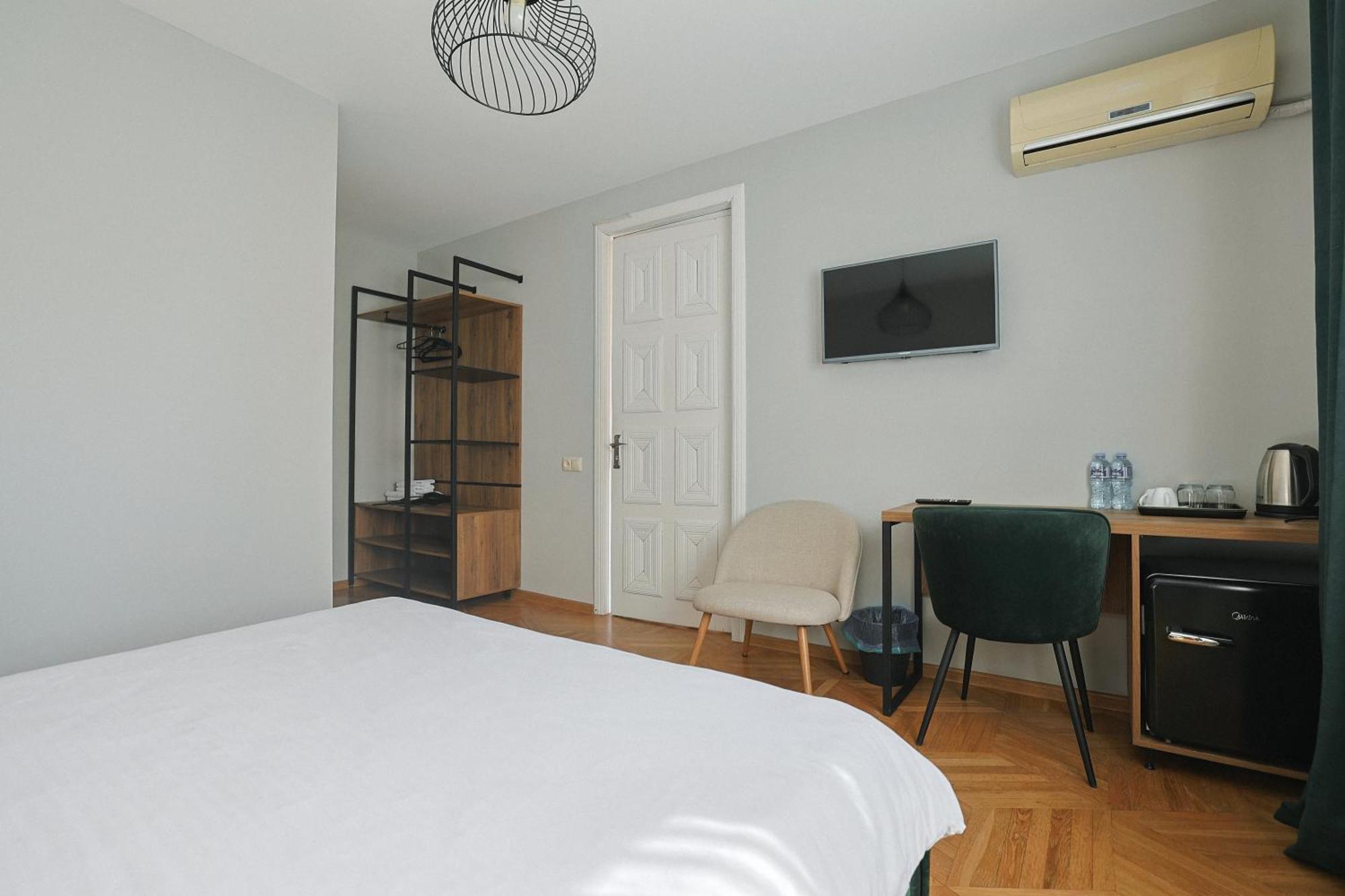 Hotel White House Tbilisi Exterior photo